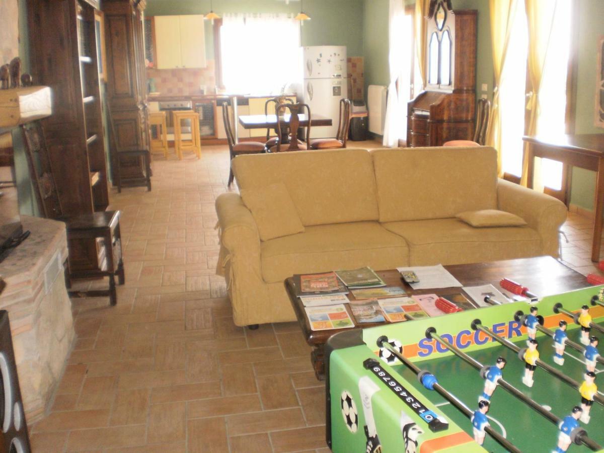 Locanda Degli Etruschi Монталто ди Кастро Екстериор снимка