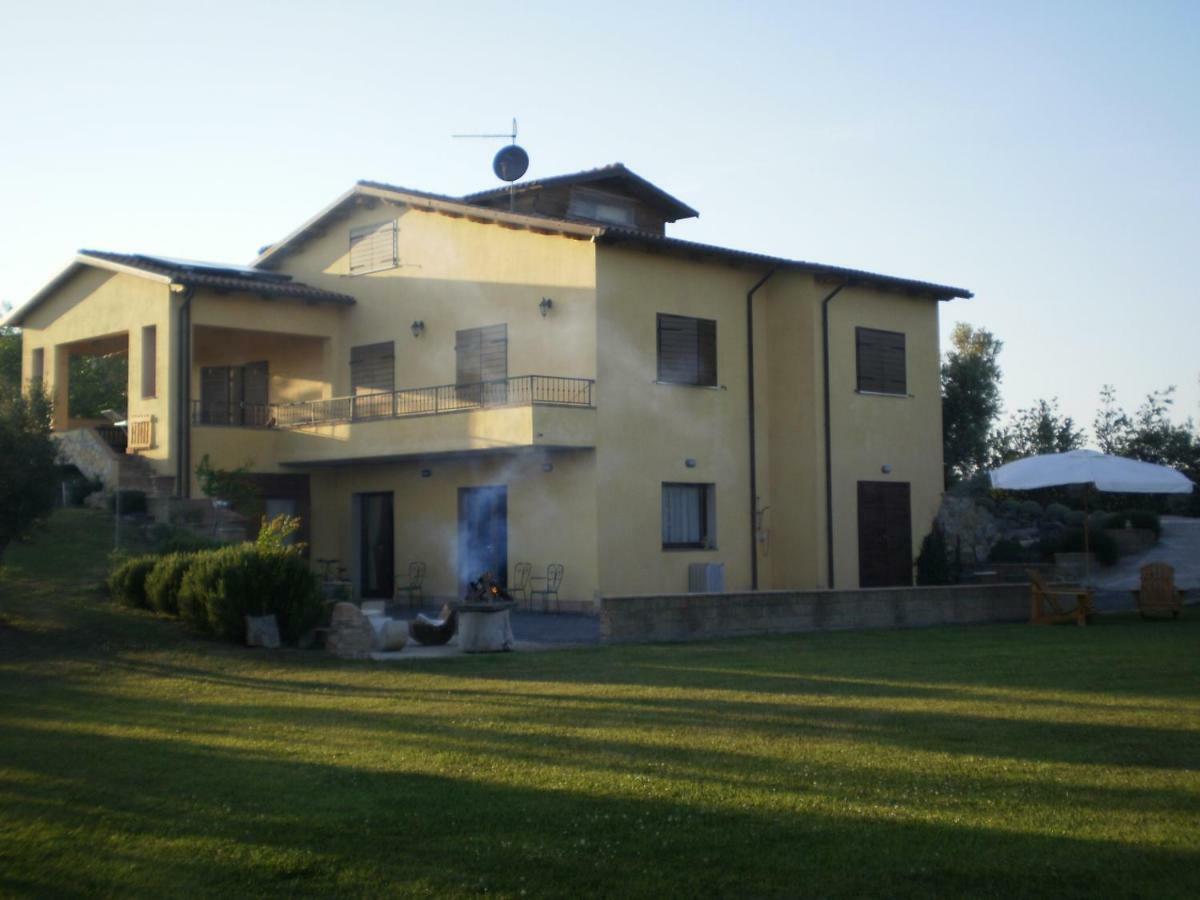Locanda Degli Etruschi Монталто ди Кастро Екстериор снимка